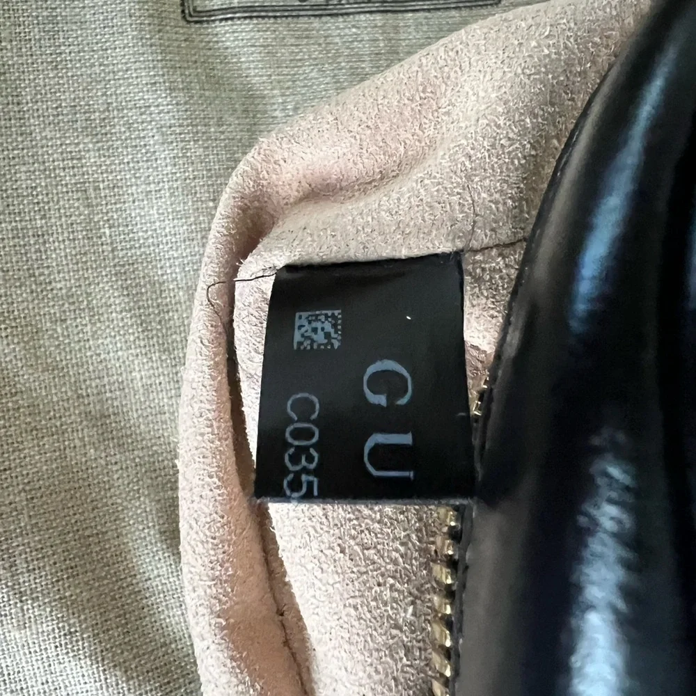 Gucci GG Marmont - Brown Canvas with Black Leather- Crossbody- Like New - Picture 14 of 15